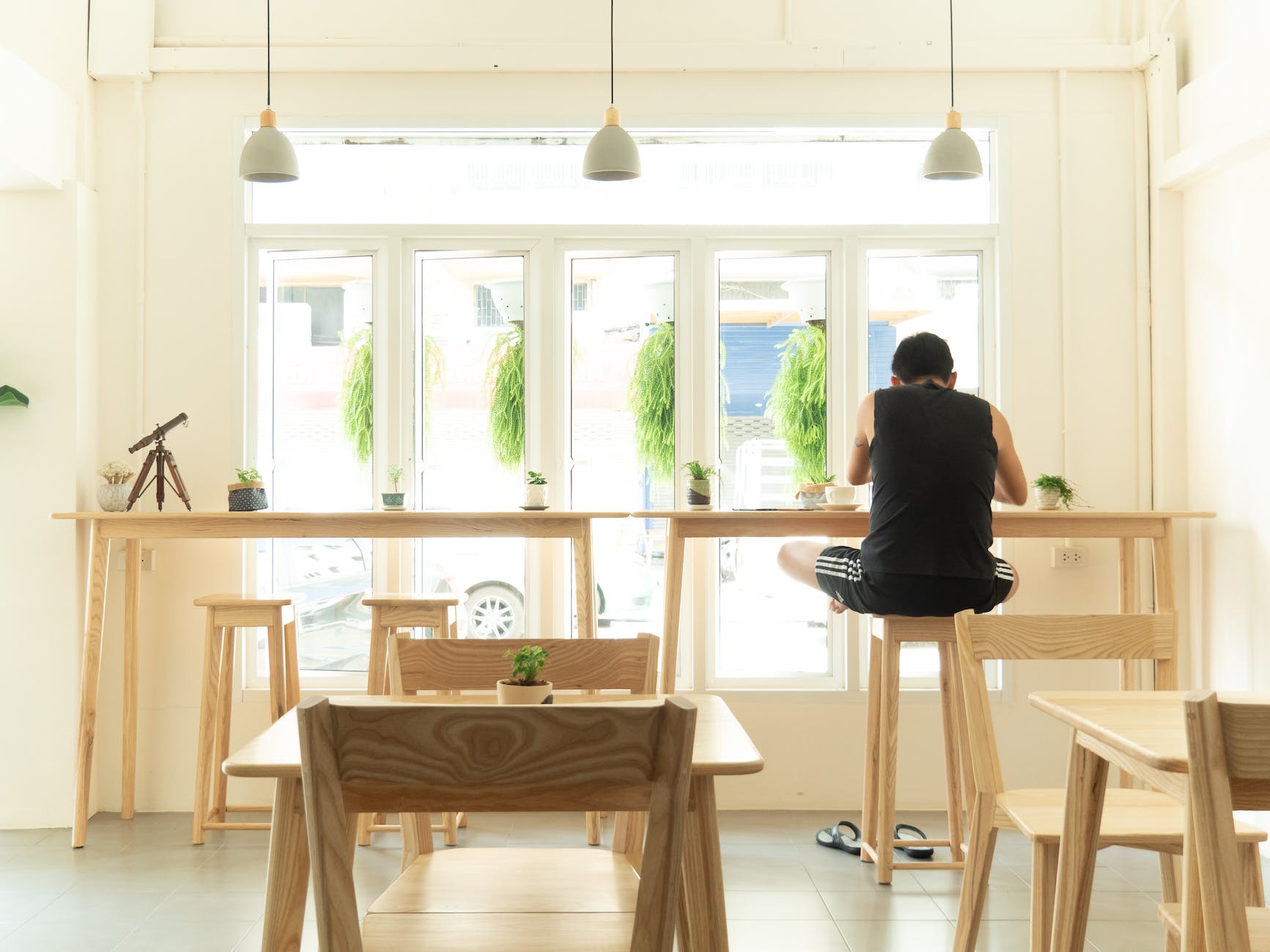 The Rise of the Side Hustle: Decoding Why Gen Z Loves Entrepreneurial Ventures Beyond the 9-to-5